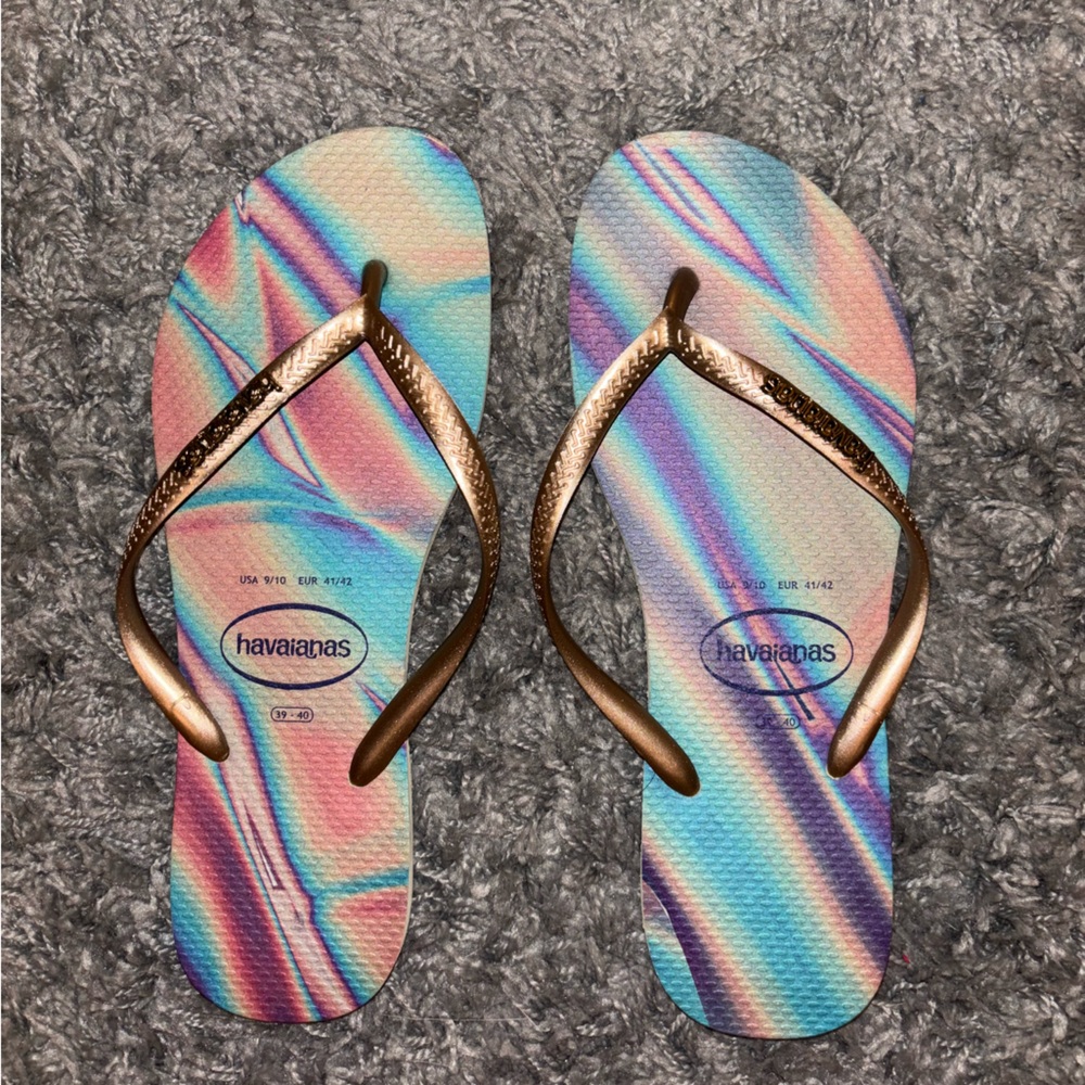 rainbow havaianas!